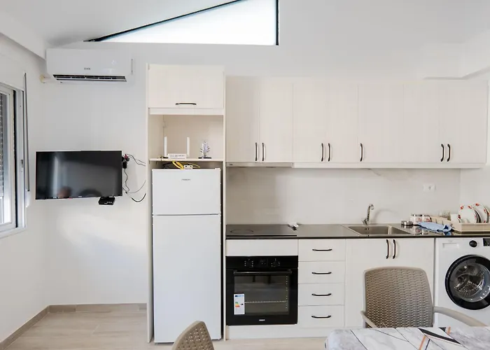 דירה Modern סרנדה